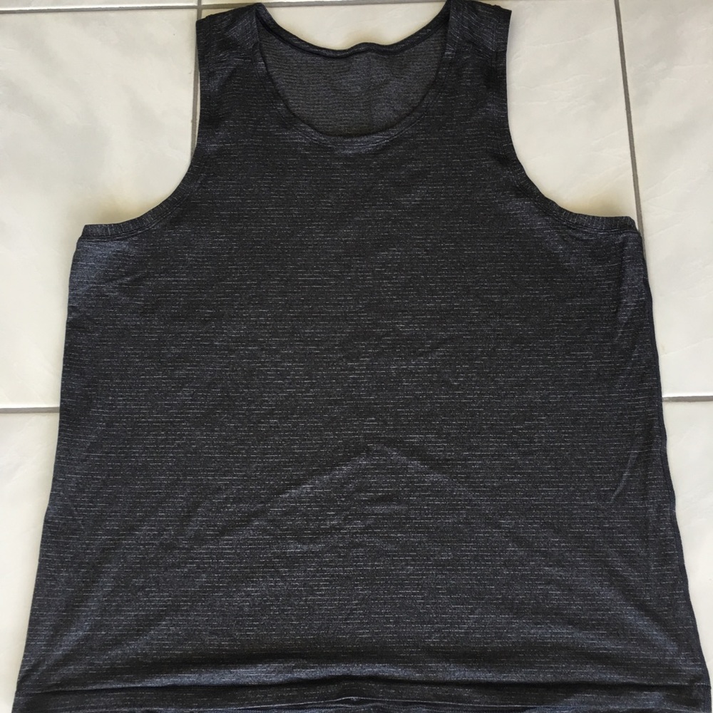 Lululemon athletica MENS grey tank, size XL